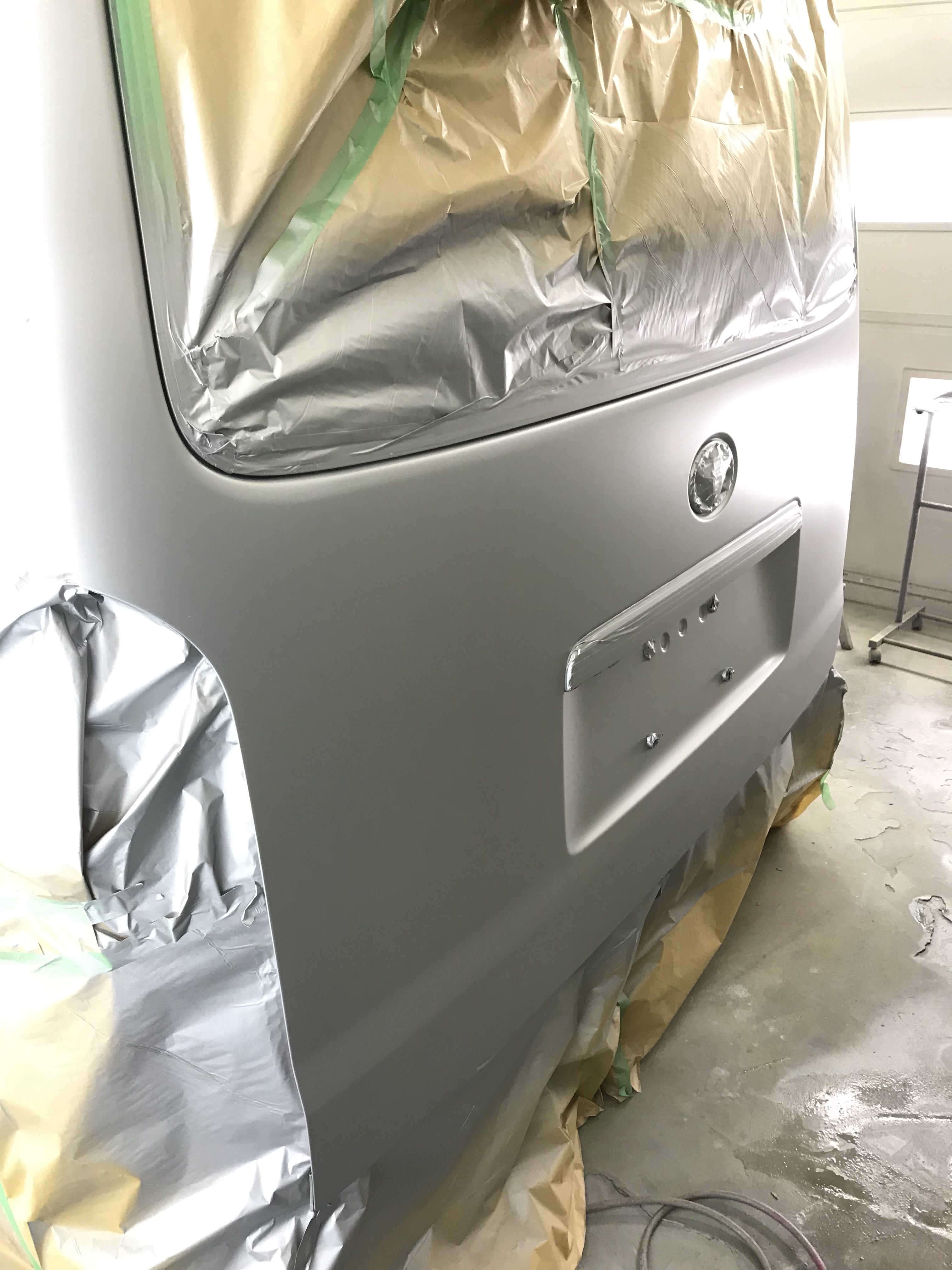 トヨタ ハイエース バックドア修理 見積書付き 有限会社小池自動車板金工業所