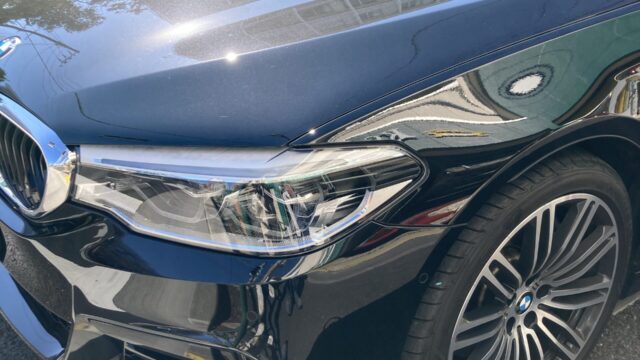 BMW523dツーリング　フロントバンパー修理