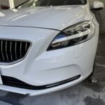 ボルボV40 フロントバンパー修理